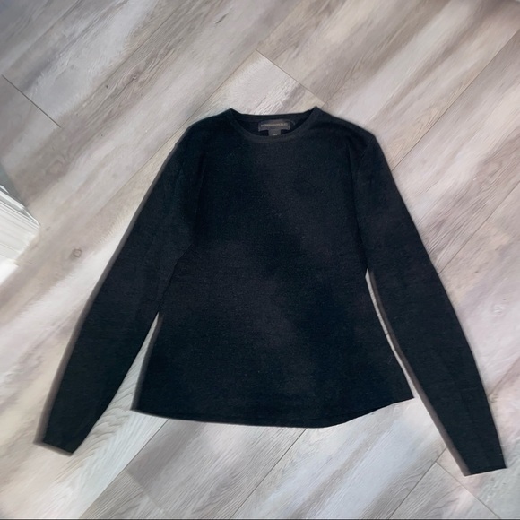 sweater - Picture 2 of 3